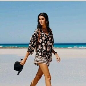Rip‎ Curl Womens Floral Romper Black Boho Puff Sleeve Size S/M Oversized EUC